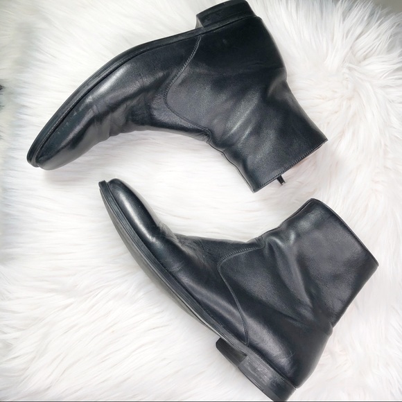 Magnanni Other - MAGNANNI Side Zip Ankle Boot Black Nappa Leather